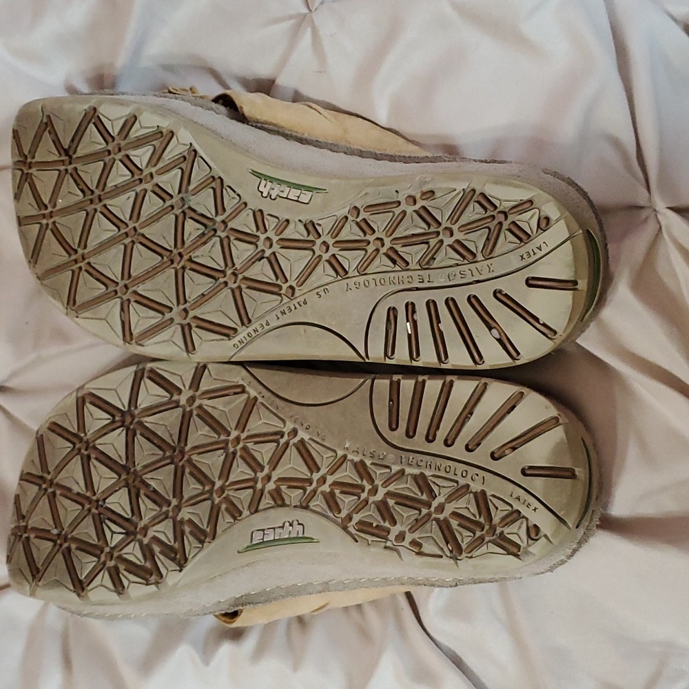 Sandles - Picture 4 of 6